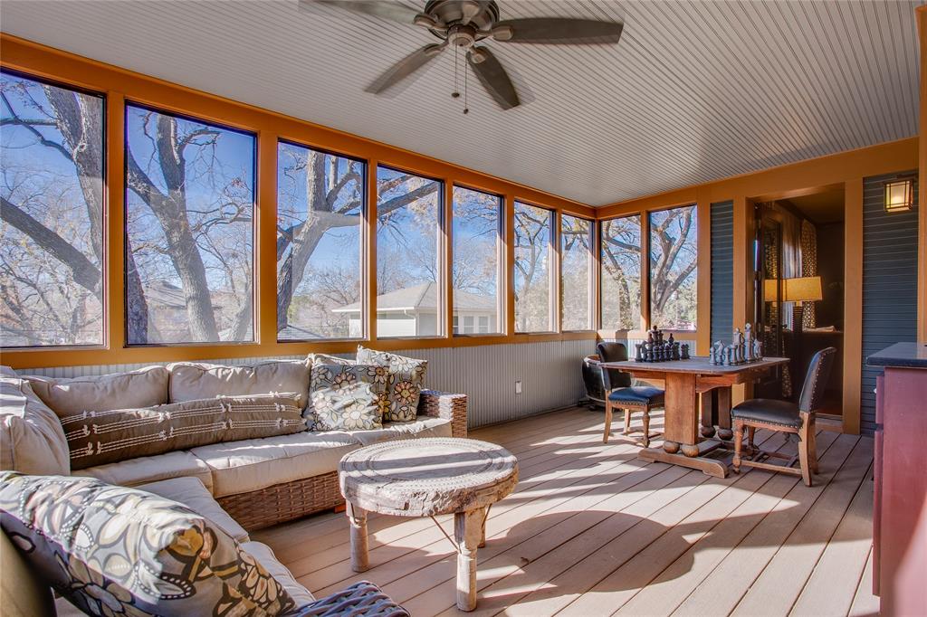 Winnetka Heights - Residential