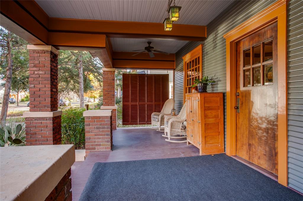 115 S Rosemont Avenue