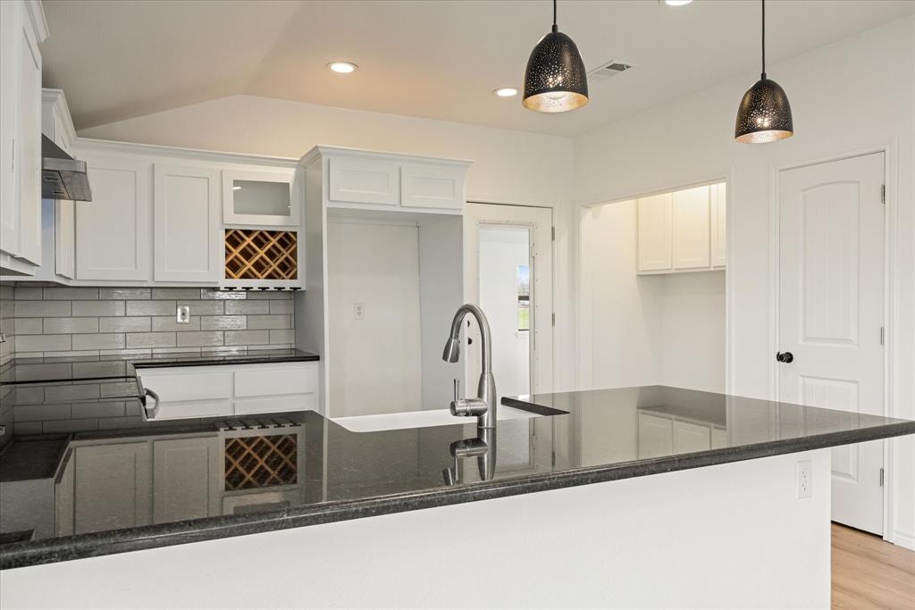 R STORY - Residential