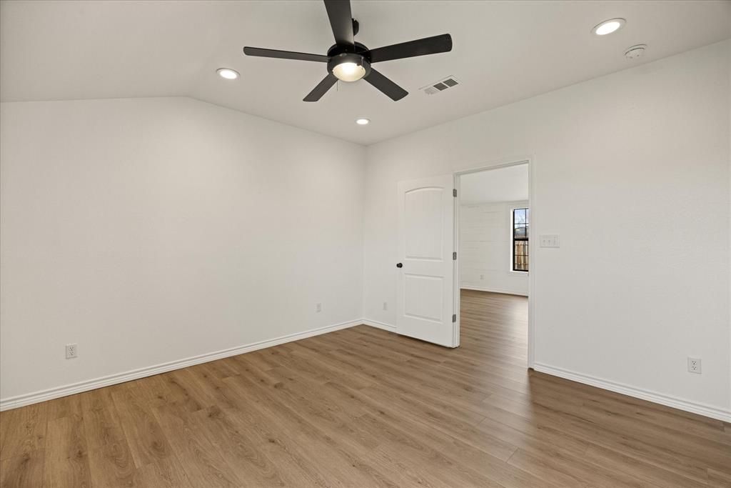 R STORY - Residential