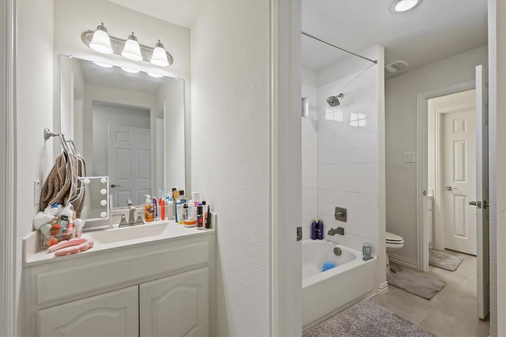 THE VILLAGES AT CHARLESTON - Residential