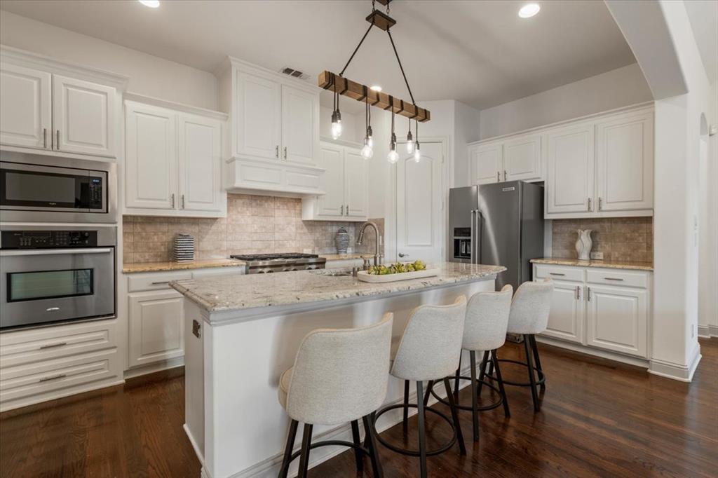 Castle Hills Community Center - Residential