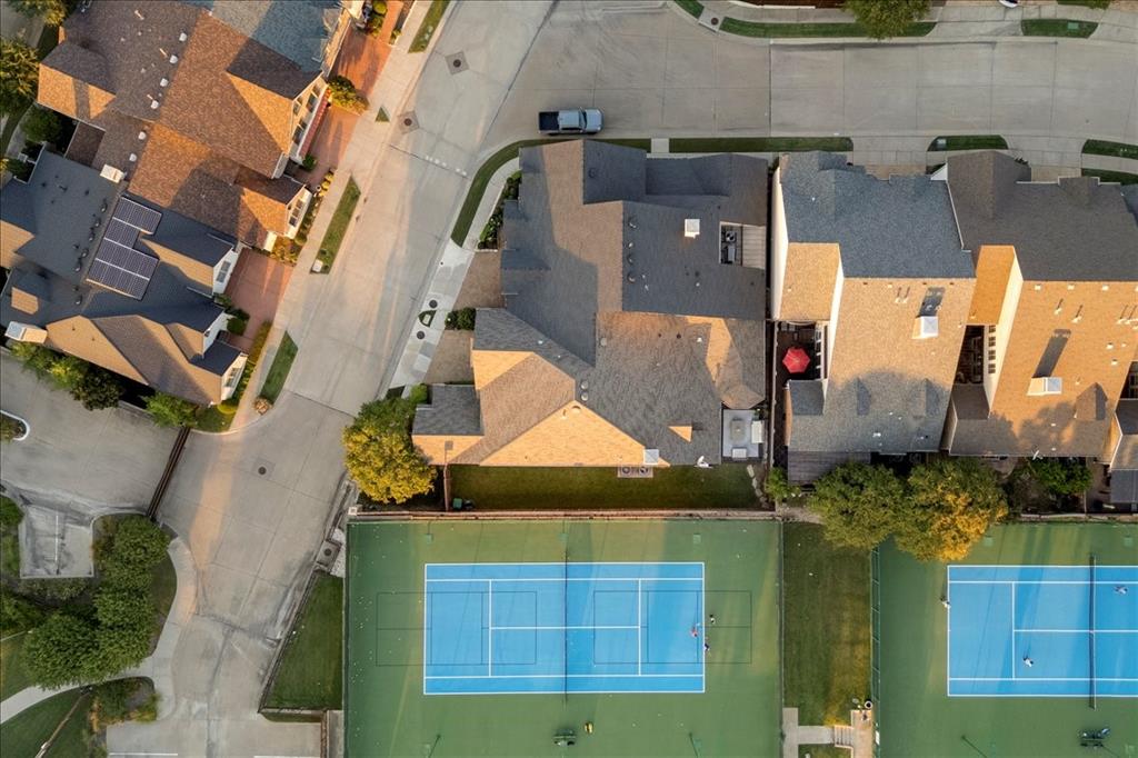 Castle Hills Community Center - Residential