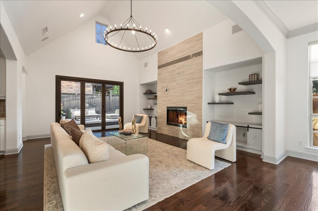 Castle Hills Community Center - Residential