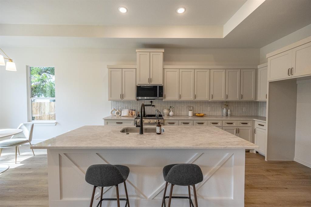 2902 Hiawatha Trail