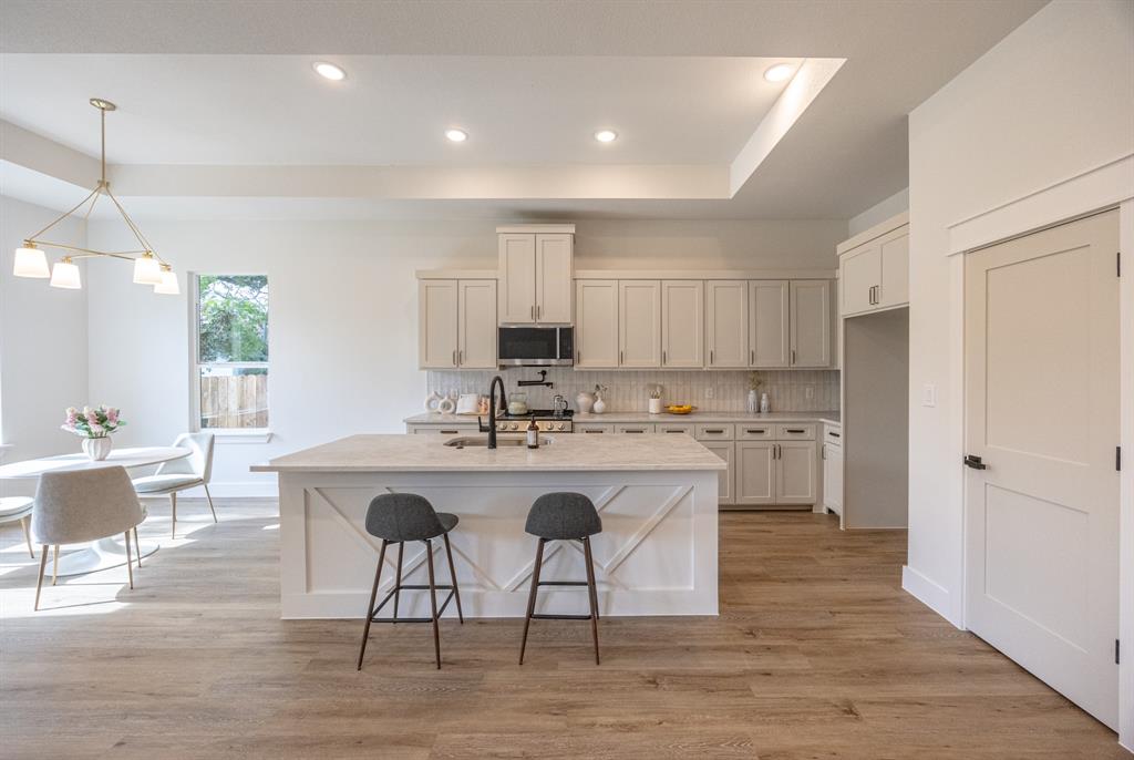 2902 Hiawatha Trail