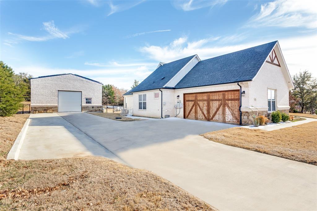 216 Deer Glade Court