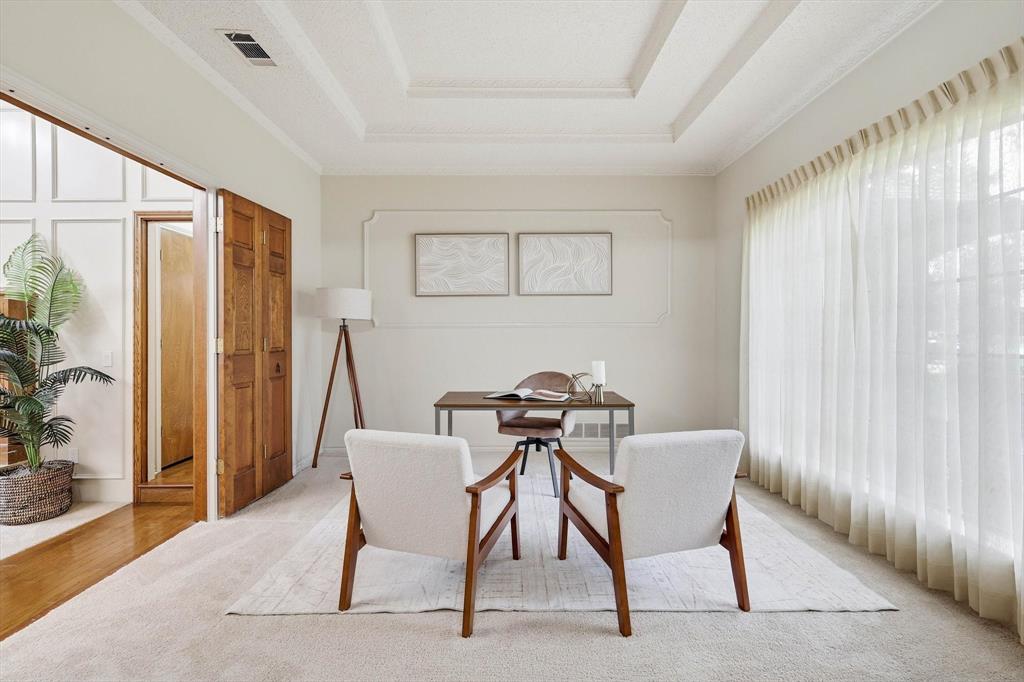 1912 Deerfield Drive