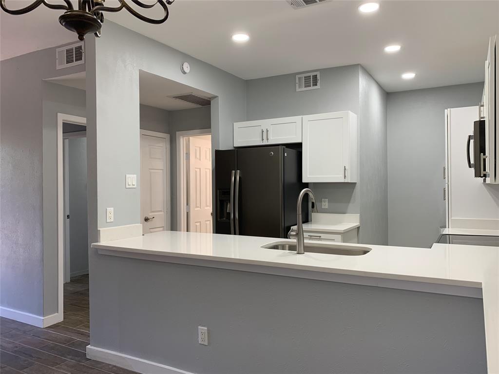 8601 Park Lane 414