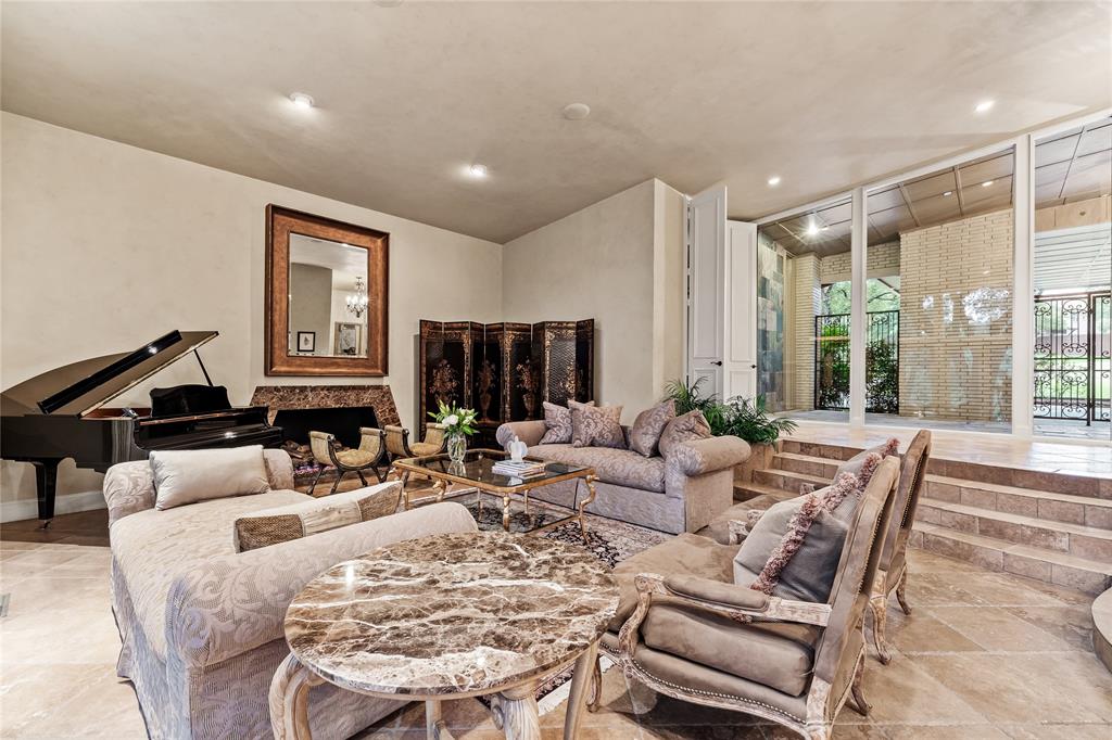 Northwood Hills 01 - Residential