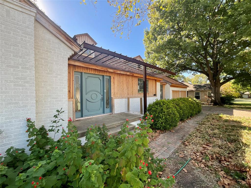 Casa Linda Estates - Residential