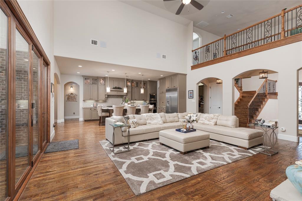 835 Bentwater Drive