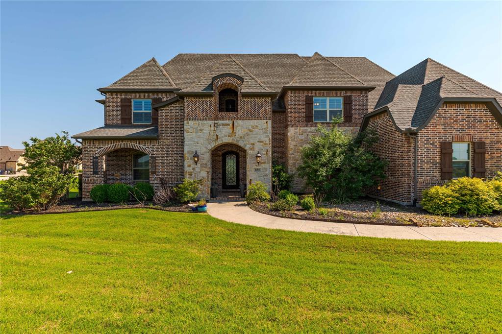 835 Bentwater Drive
