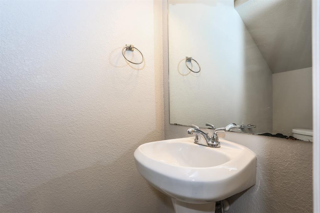 Sleepy Hollow Manor - Residential Lease