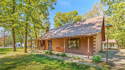 A home in Broken Bow