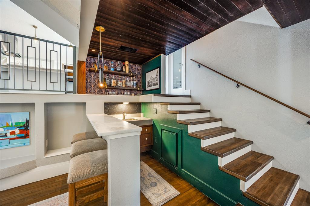 2910 S Country Club