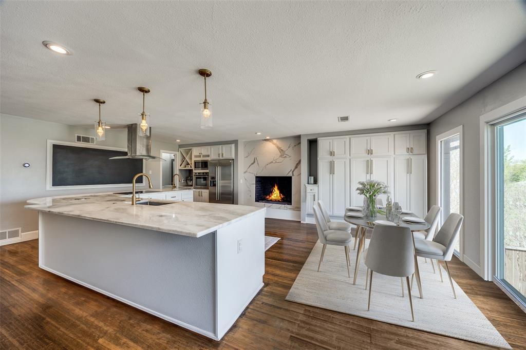 2910 S Country Club