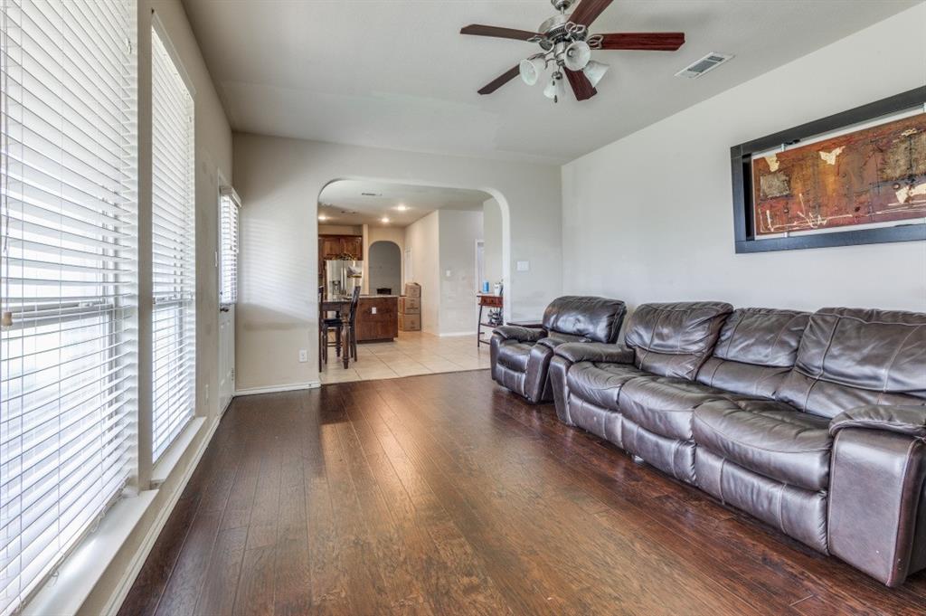 2904 Crystal Way