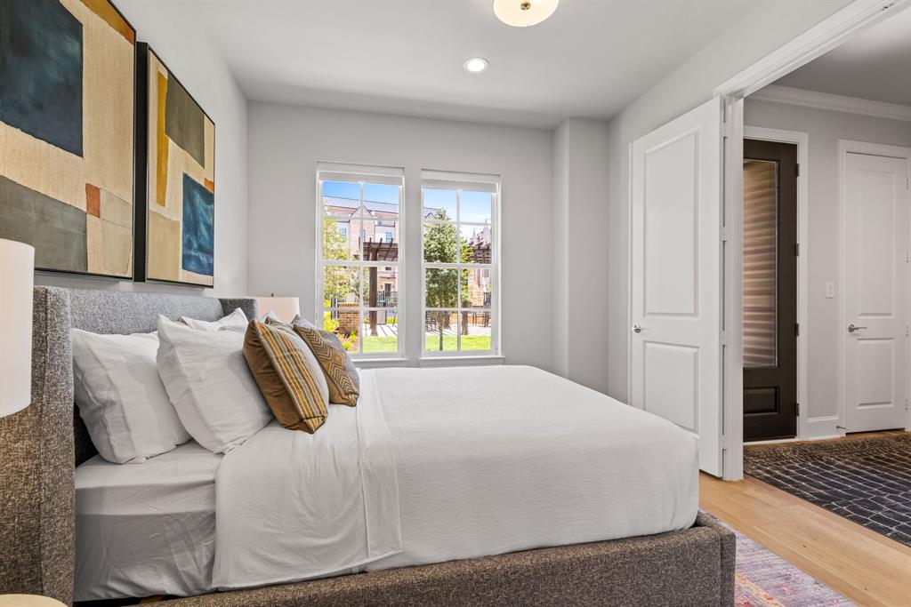 InTown at Las Colinas Station - Residential