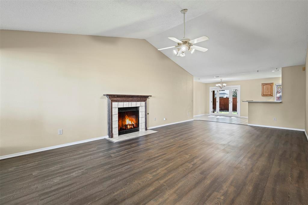 1812 Valencia Drive