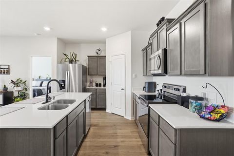 Tiny photo for 1516 Running Brook Court, Kaufman, TX 75142 (MLS # 21197595)