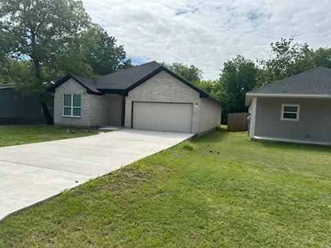 A home in Corsicana