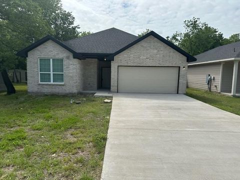 A home in Corsicana