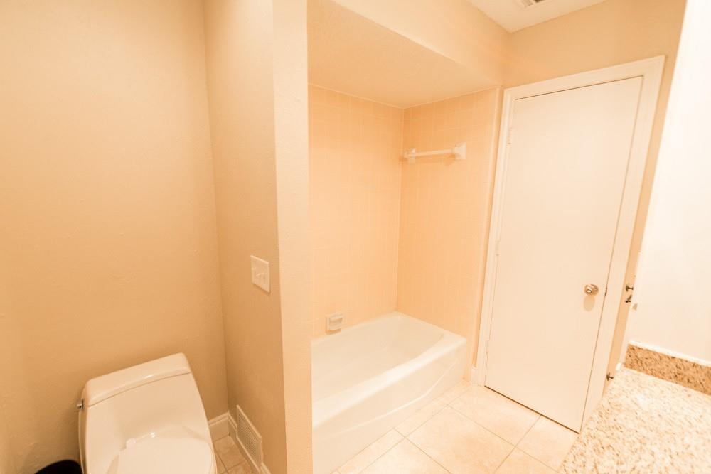 Midway Mdws Rev - Residential Lease