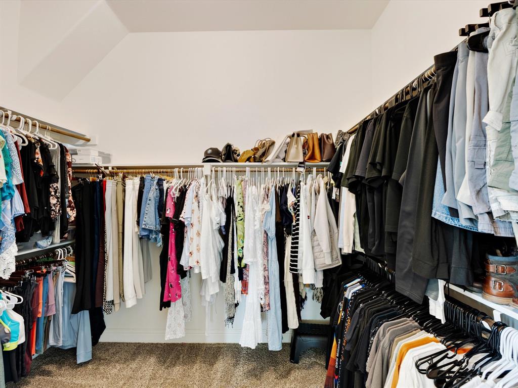 Woodridge Estates Ph - Residential