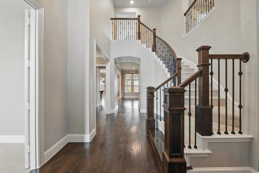 Lantana, Texas 76226, United States, 5 Bedrooms Bedrooms, ,4 BathroomsBathrooms,Residential,Pending,136101