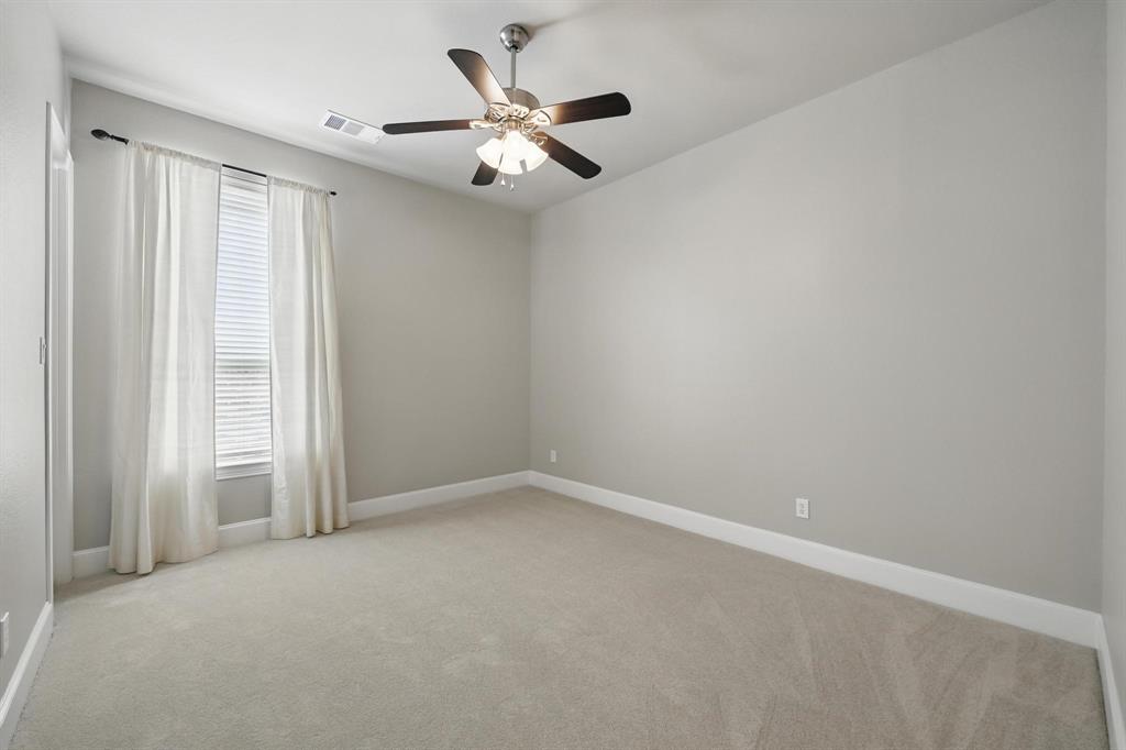 Lantana, Texas 76226, United States, 5 Bedrooms Bedrooms, ,4 BathroomsBathrooms,Residential,Pending,136101