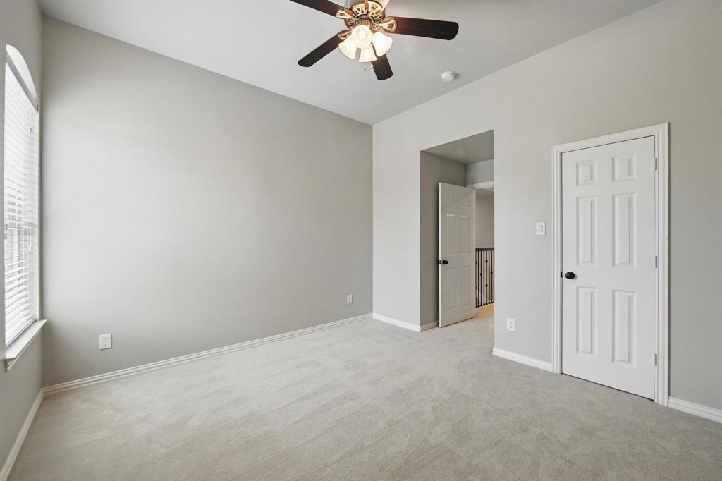 Lantana, Texas 76226, United States, 5 Bedrooms Bedrooms, ,4 BathroomsBathrooms,Residential,Pending,136101