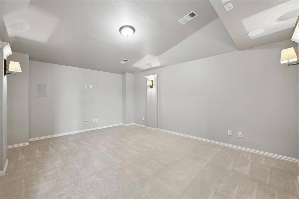 Lantana, Texas 76226, United States, 5 Bedrooms Bedrooms, ,4 BathroomsBathrooms,Residential,Pending,136101