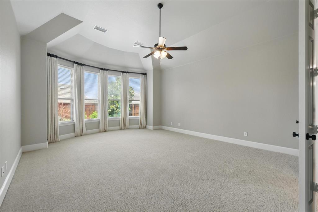 Lantana, Texas 76226, United States, 5 Bedrooms Bedrooms, ,4 BathroomsBathrooms,Residential,Pending,136101