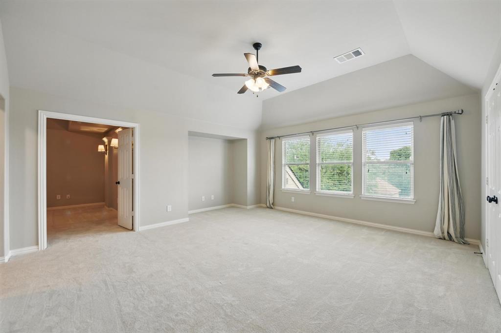 Lantana, Texas 76226, United States, 5 Bedrooms Bedrooms, ,4 BathroomsBathrooms,Residential,Pending,136101