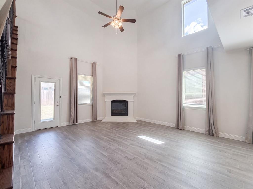 2929 Log Cabin Drive
