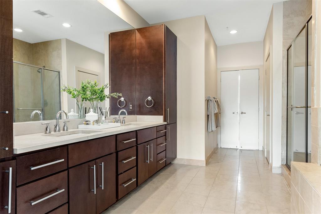 Fortyone11 Twnhms - Residential Lease