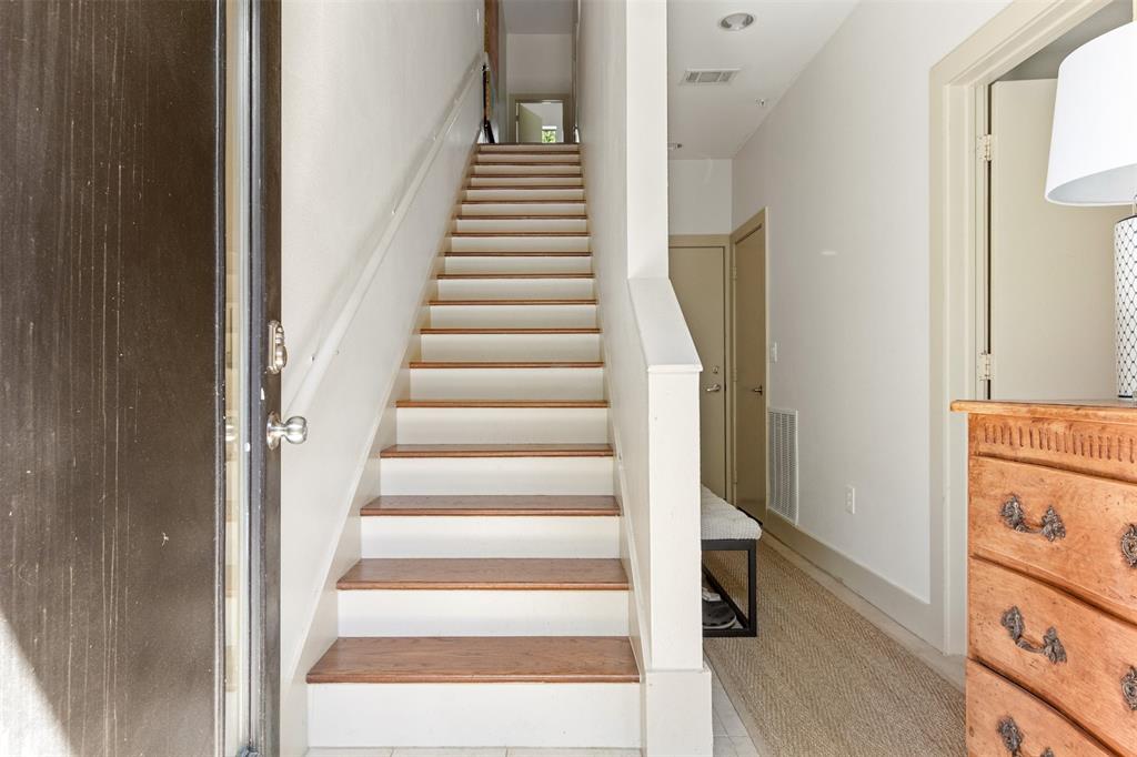 Fortyone11 Twnhms - Residential Lease