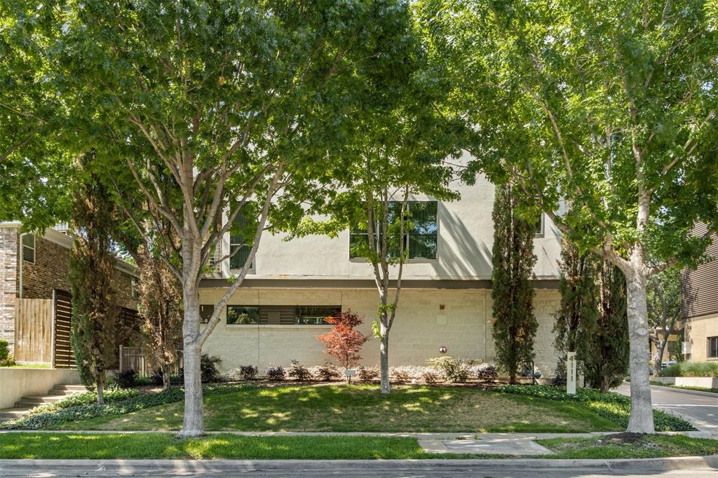 Fortyone11 Twnhms - Residential Lease