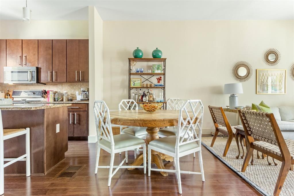 Fortyone11 Twnhms - Residential Lease