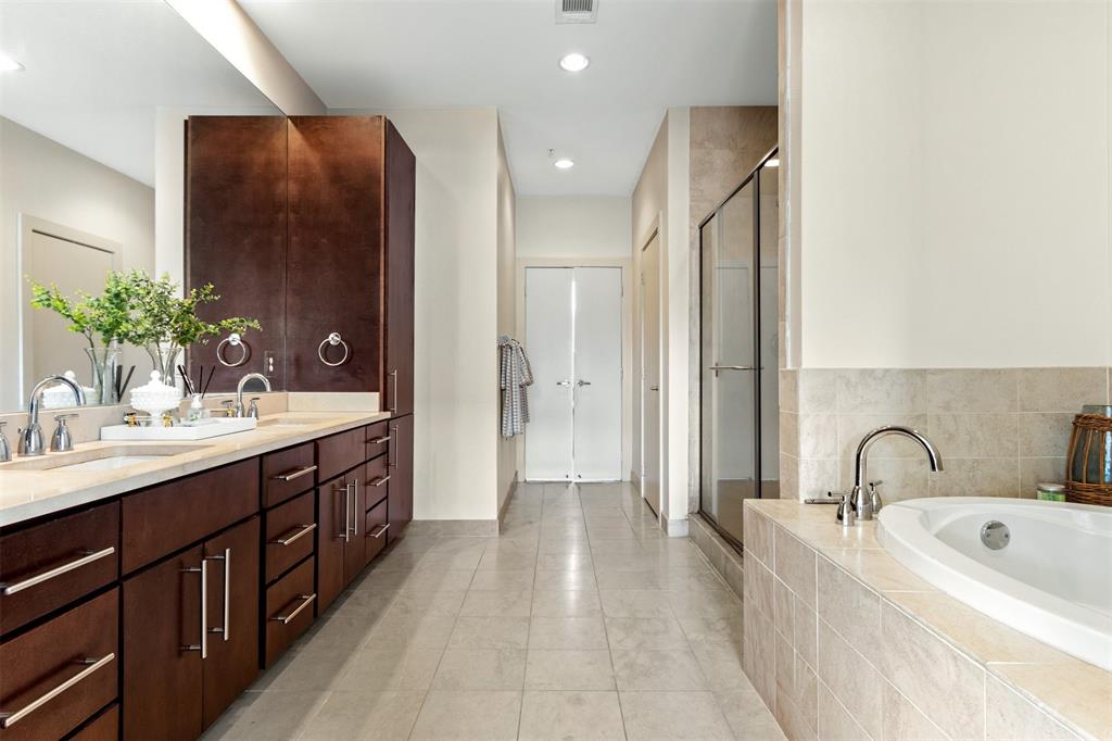 Fortyone11 Twnhms - Residential Lease