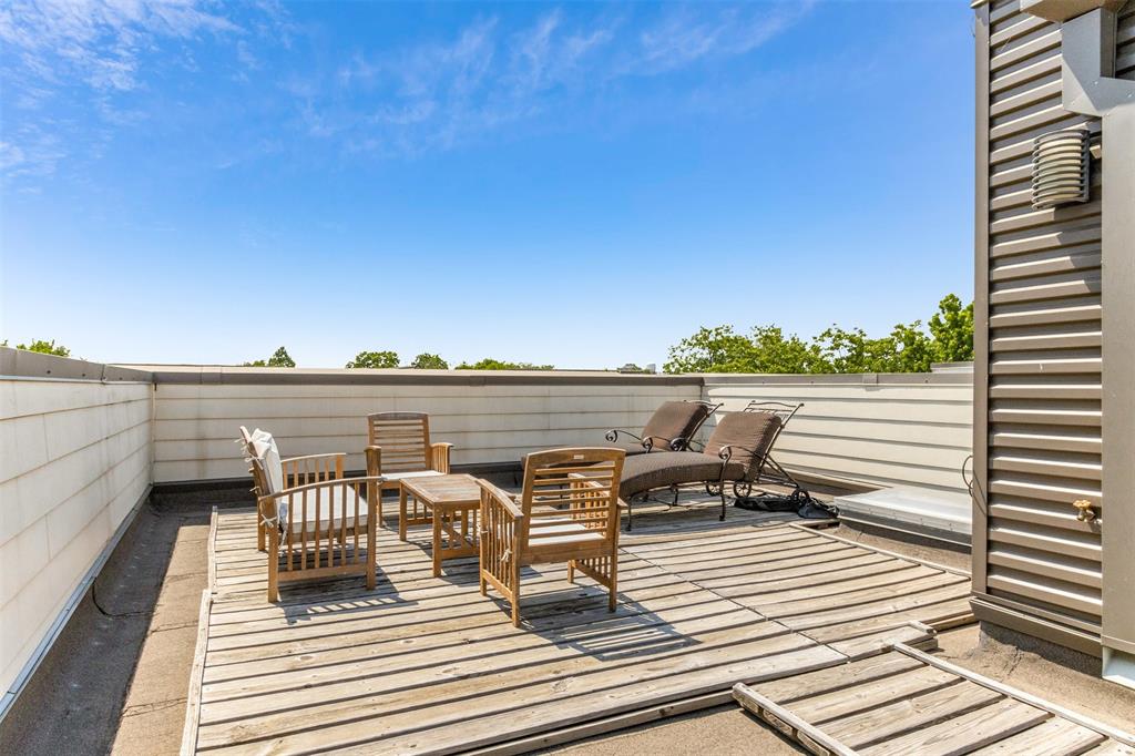 Fortyone11 Twnhms - Residential Lease