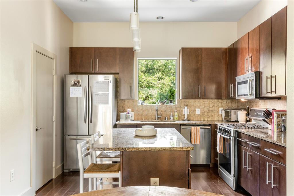 Fortyone11 Twnhms - Residential Lease