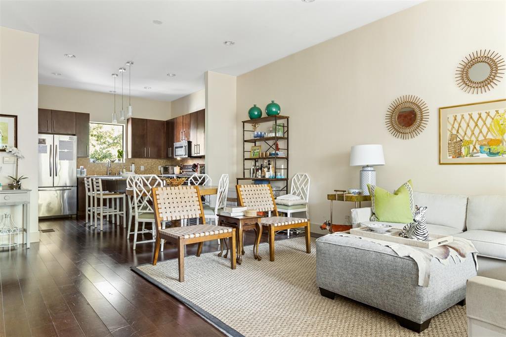 Fortyone11 Twnhms - Residential Lease