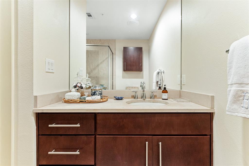 Fortyone11 Twnhms - Residential Lease