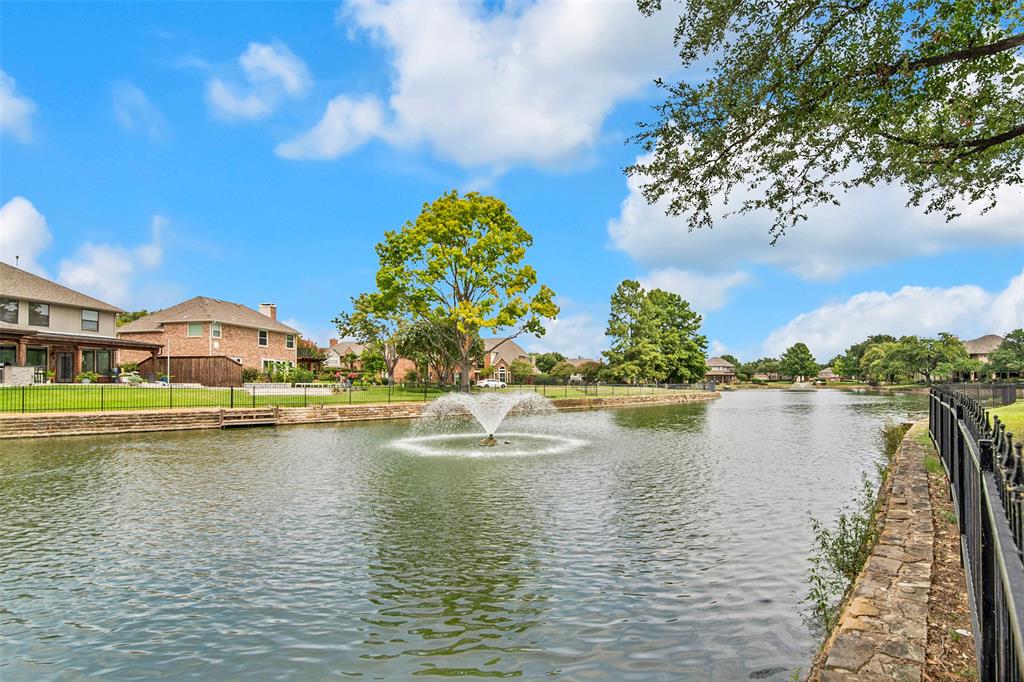 323 Shorewood Court