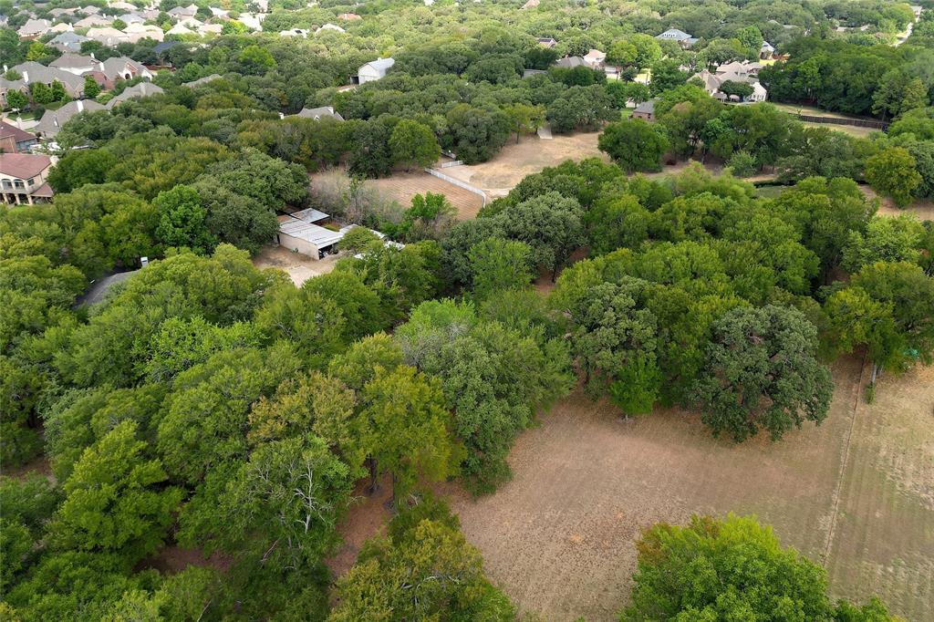 310 Glade Road W