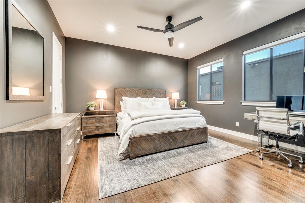 Collins Oak Lawn Place - Residential