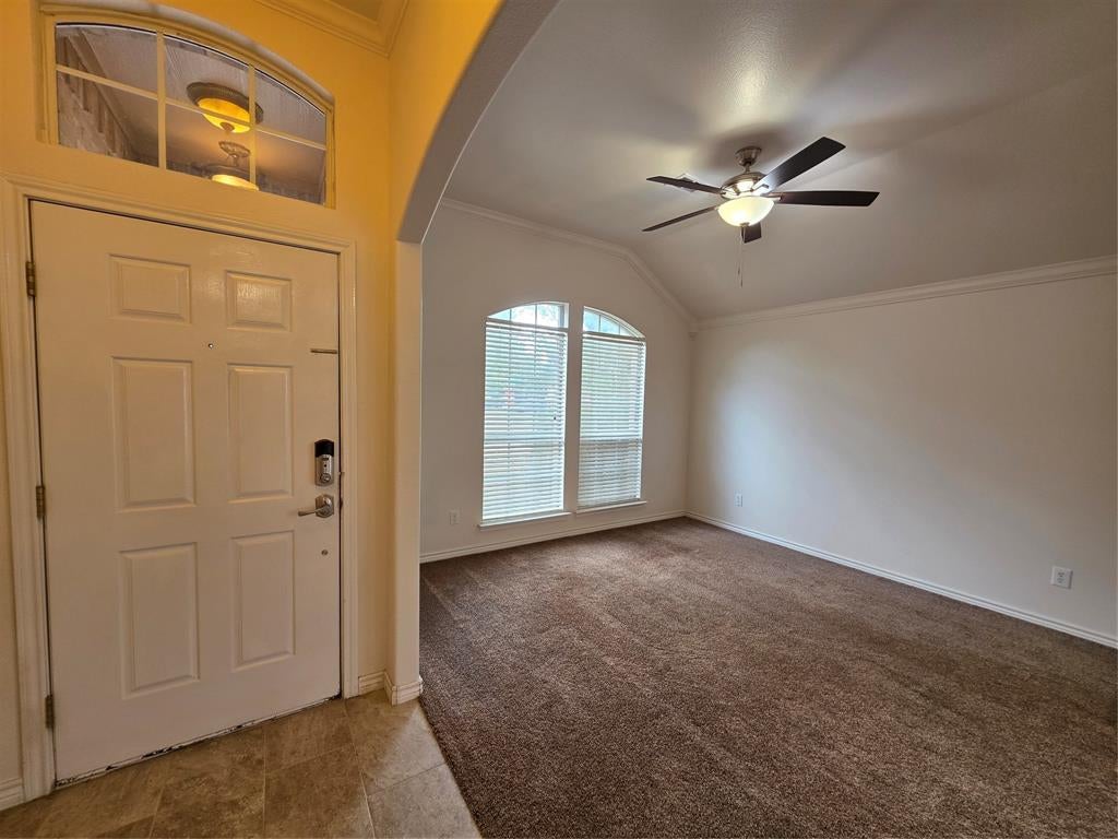 601 Crestview Court