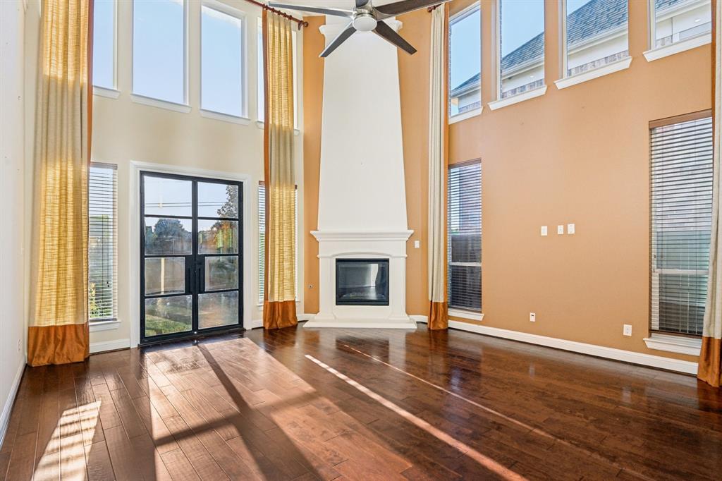 6935 Sea Harbor Drive